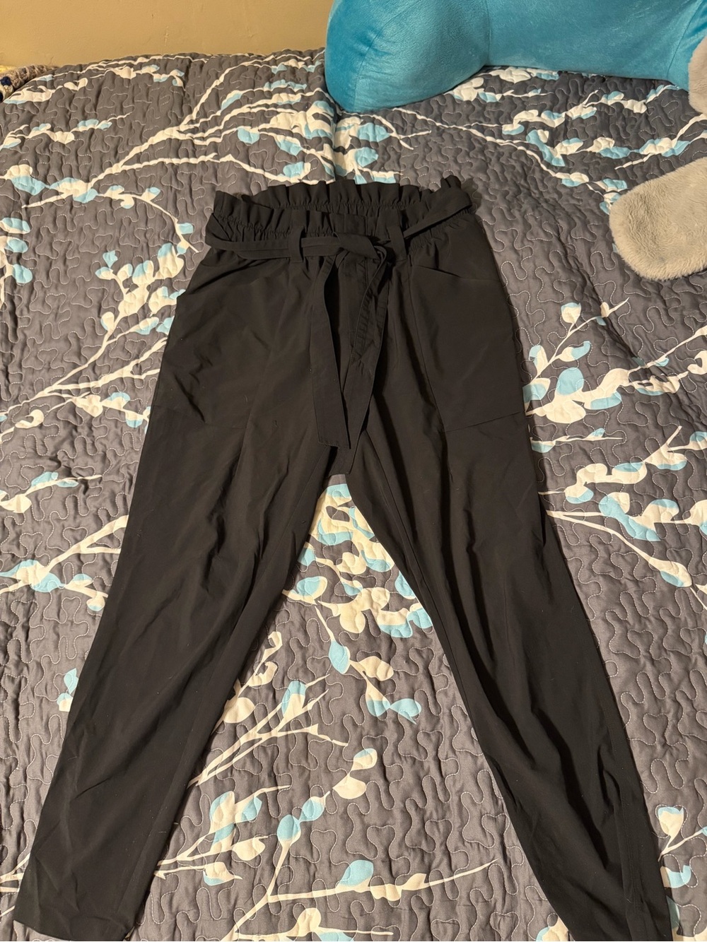 Athleta Black Paperbag Waist Tie Joggers
